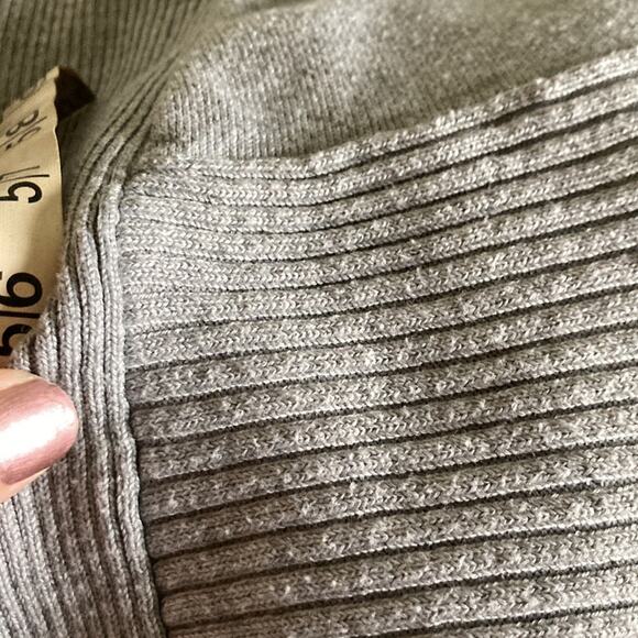 Emily Rose Light Grey Cardigan, Size S - Picture 10 of 10